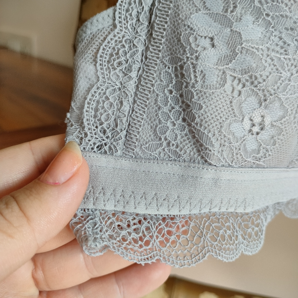 H&M Grey Lace Bralette - Picture 3 of 13